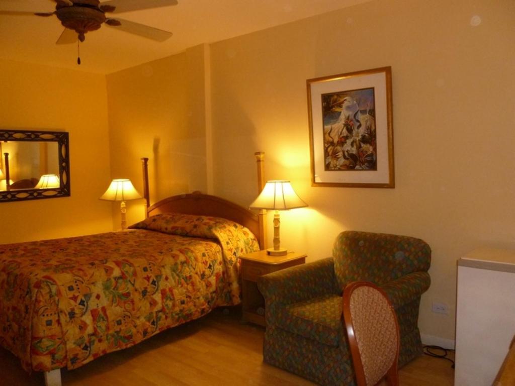 Orchard Garden Hotel Nassau Room photo